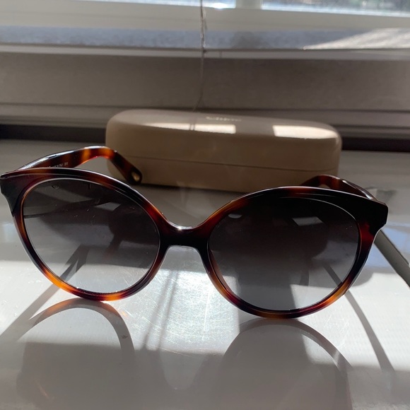 Chloe sunglasses & case AS IS - Picture 4 of 11